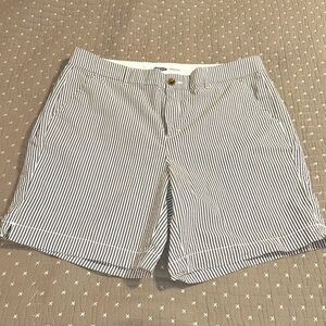 Old Navy Women’s Everyday Sear Sucker Striped Shorts 14 Blue and White